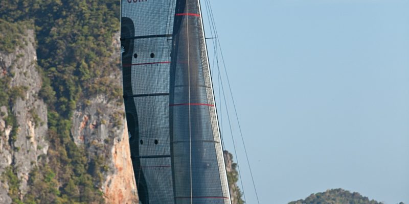Tony Longhurst’s super catamaran Mojo, competing in the 35th Annual Club Marine Pittwater to Coffs Yacht Race