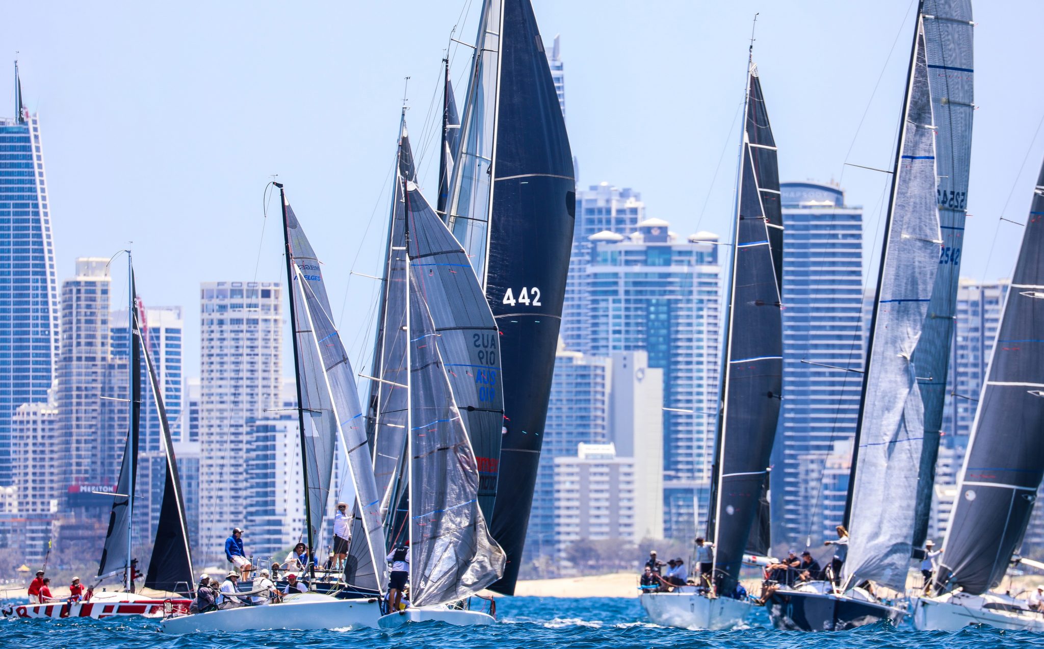 yacht race gold coast today time